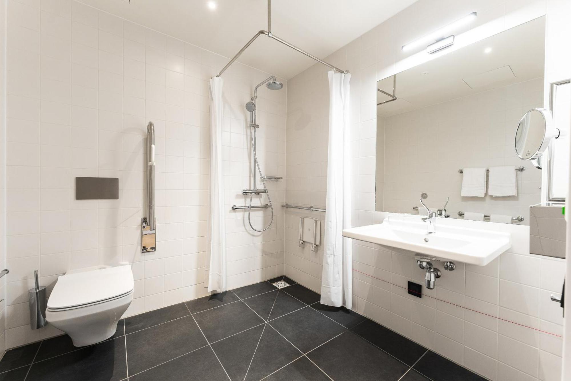 Intercityhotel Breda Eksteriør bilde